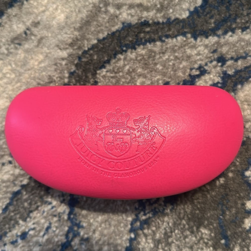 Juicy couture sunglasses case